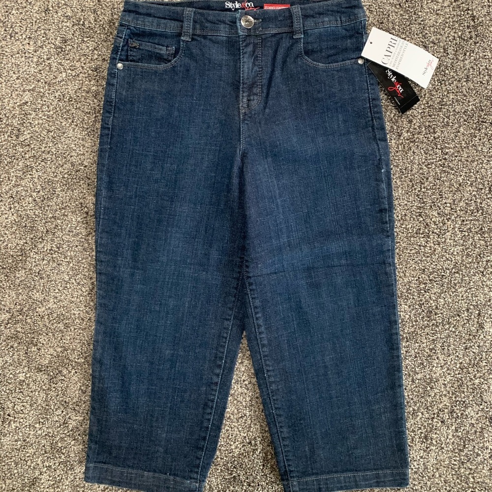 Style&co. Dark Blue Denim Capri Jeans